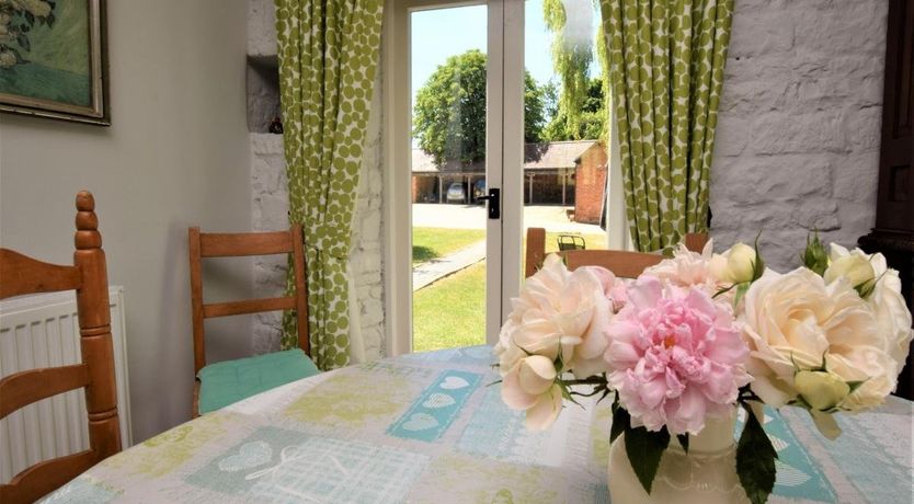 Photo of 3 Bed in Ettington