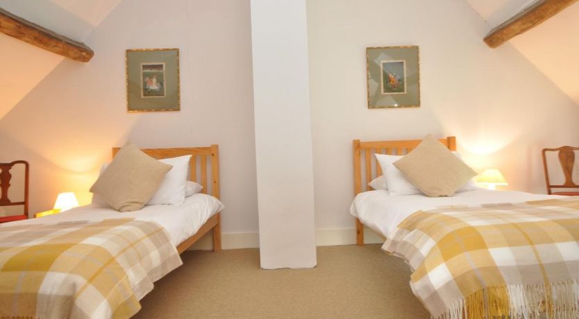 Photo of 3 Bed in Ettington