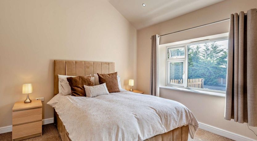 Photo of 2 Bed in Blakeney