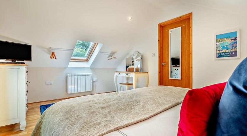 Photo of 1 Bed in Trebudannon