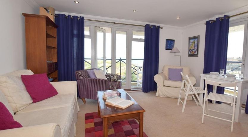 Photo of 2 Bed in Eastbourne