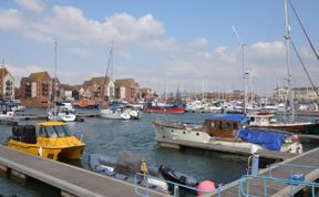Photo of 2 Bed in Eastbourne