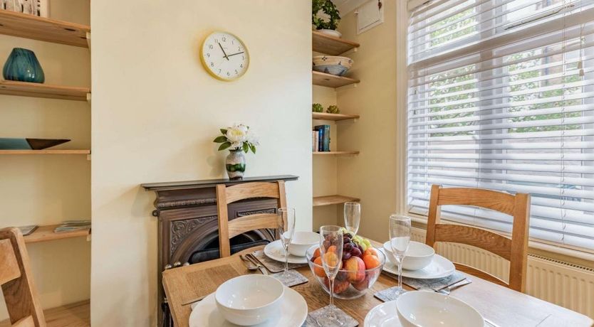 Photo of 2 Bed in Eastbourne