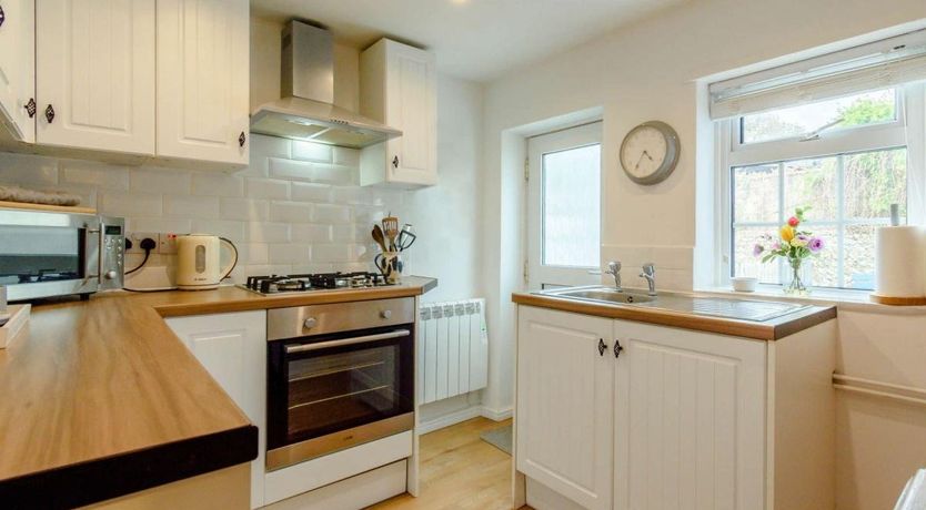 Photo of 1 Bed in Eastbourne