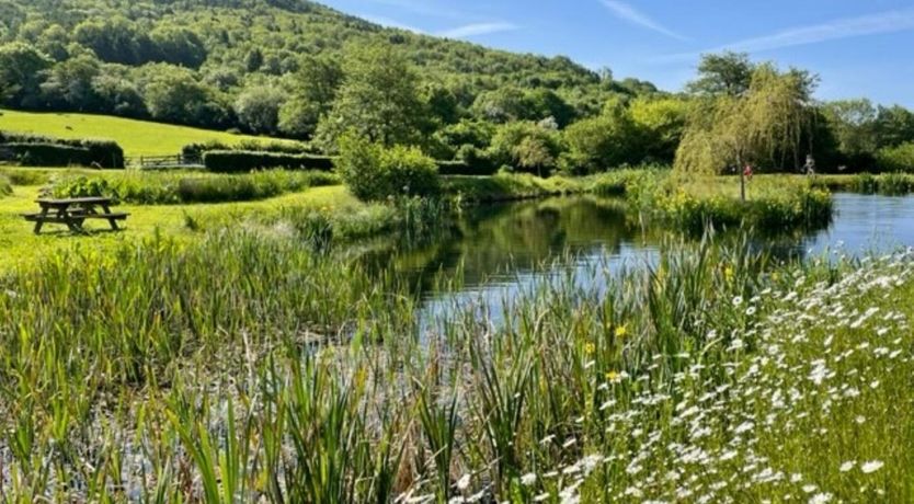 Photo of 2 Bed in Abergavenny