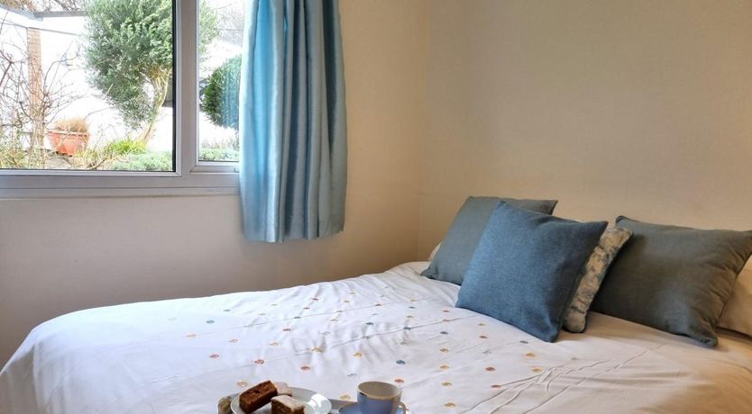 Photo of 2 Bed in Galmpton