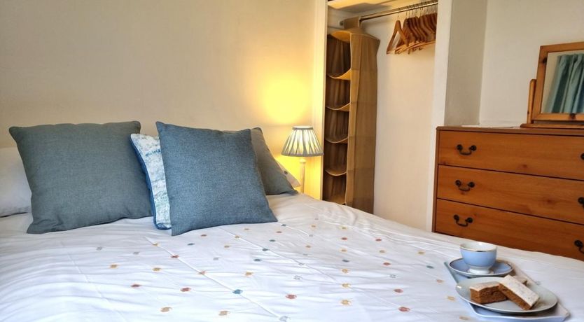 Photo of 2 Bed in Galmpton