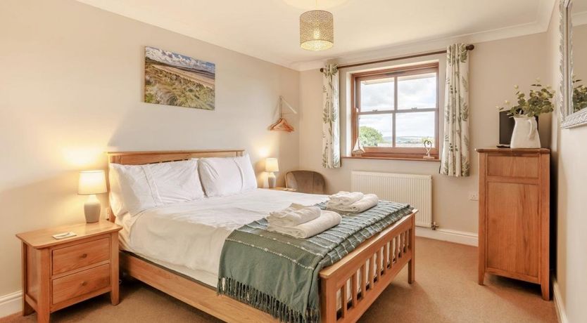 Photo of 3 Bed in Appledore