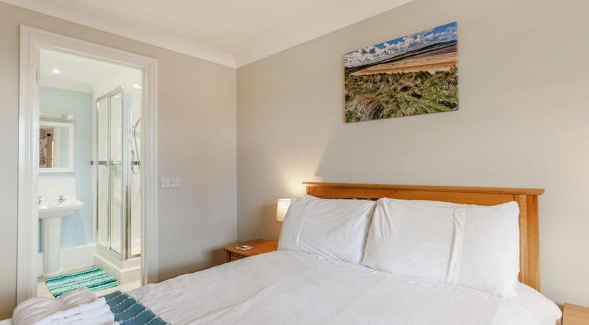 Photo of 3 Bed in Appledore