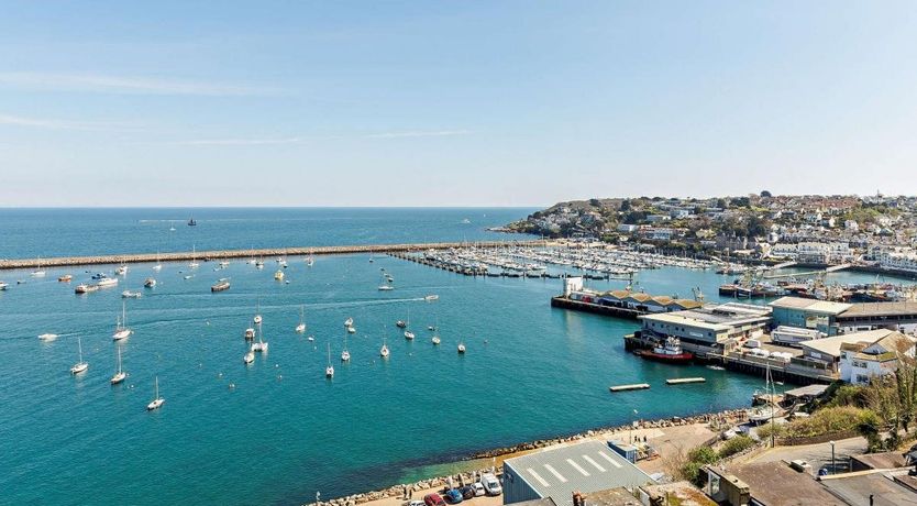 Photo of in Brixham (BX044)