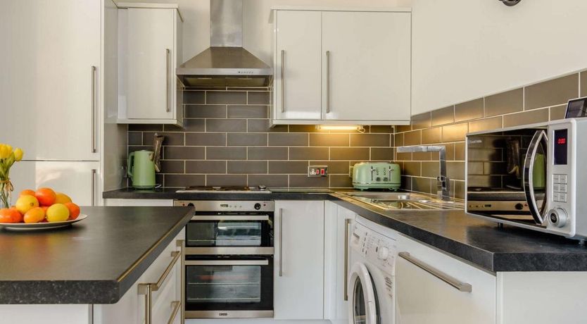 Photo of 3 Bed in Eastbourne