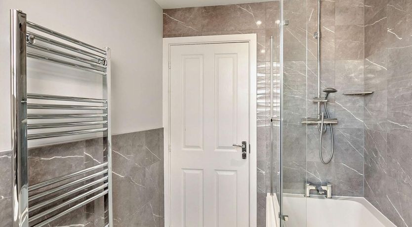 Photo of 3 Bed in Eastbourne