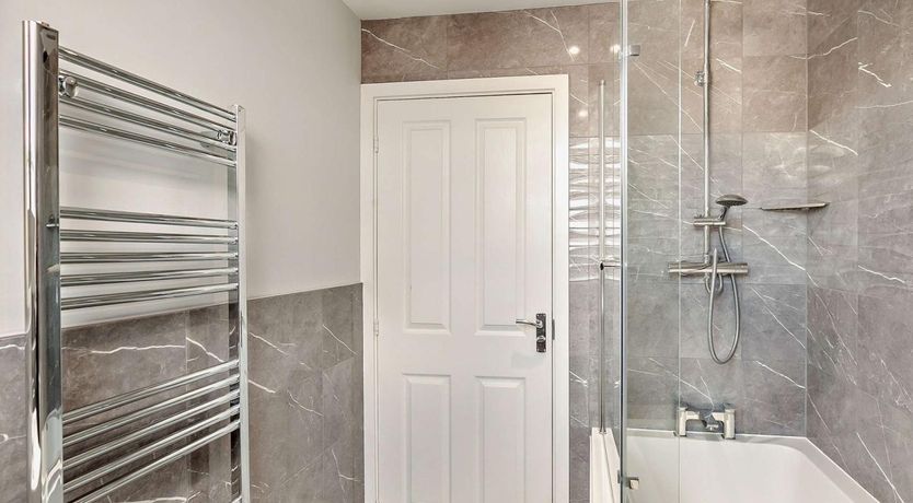 Photo of 3 Bed in Eastbourne