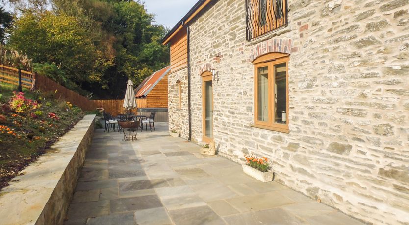 Photo of Tynddol Barn