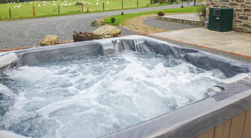 Photo of Tynddol Barn