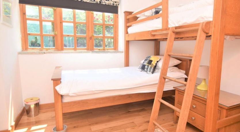 Photo of 2 Bed in Golant