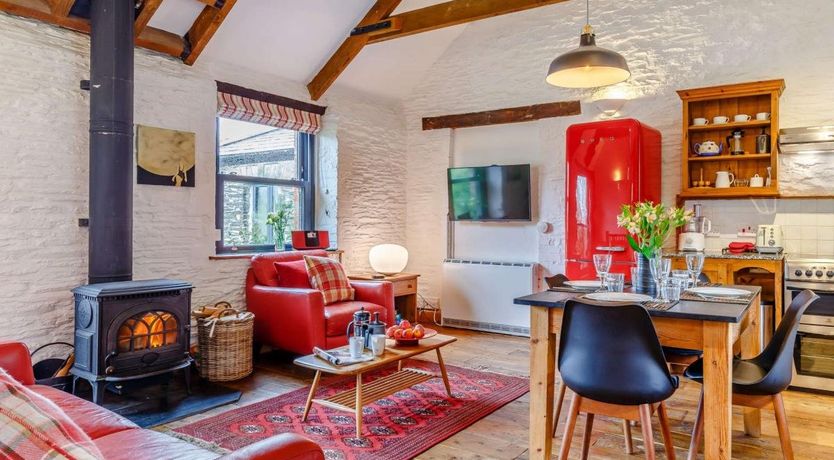 Photo of 2 Bed in Golant