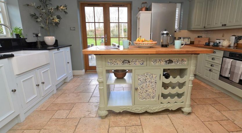 Photo of 4 Bed in Piddletrenthide