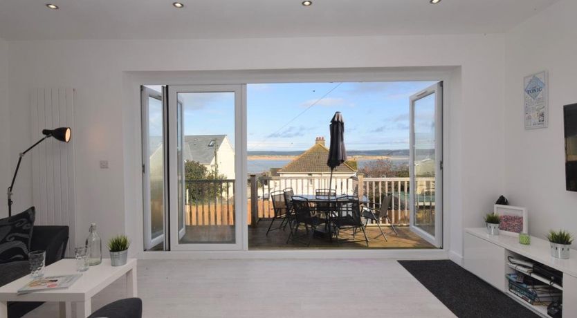 Photo of 4 Bed in Appledore