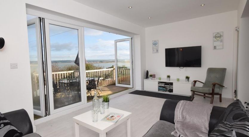 Photo of 4 Bed in Appledore