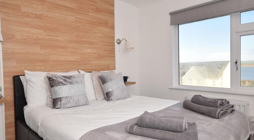 Photo of 4 Bed in Appledore