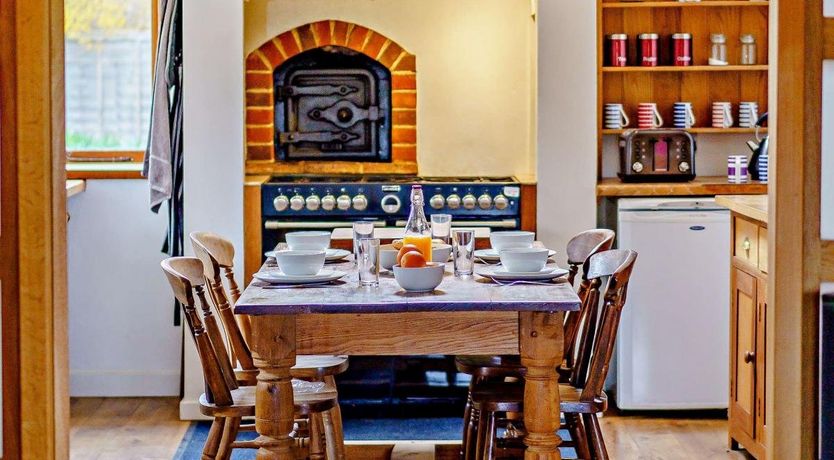 Photo of 3 Bed in Aldington