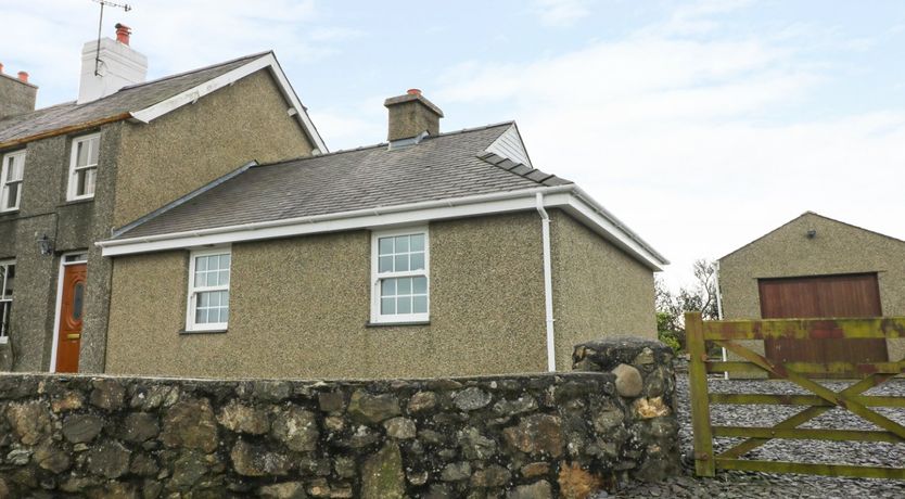 Photo of Bryn Lleuddad