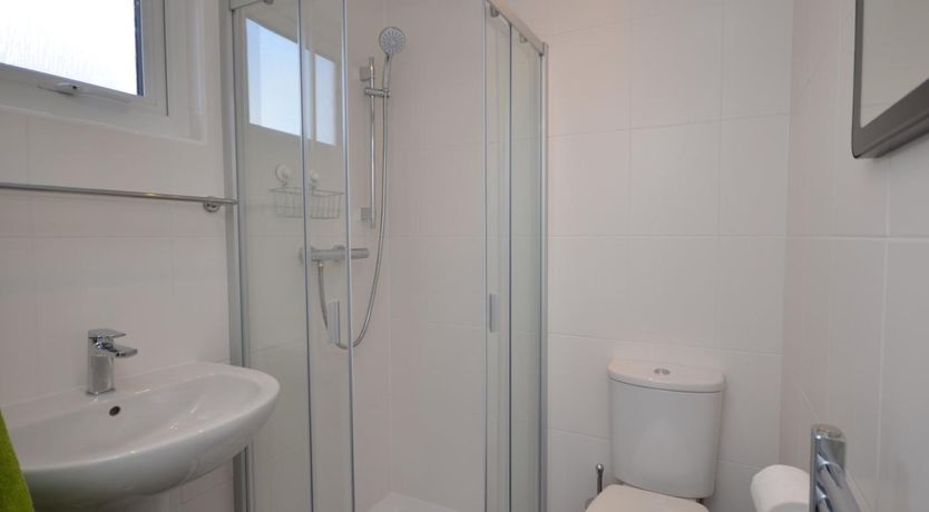 Photo of 3 Bed in Bridgwater