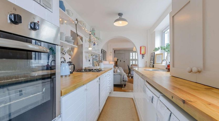 Photo of 3 Bed in Whitstable