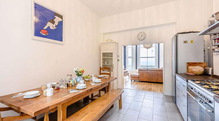 Photo of 7 Bed in St. Leonards-on-sea