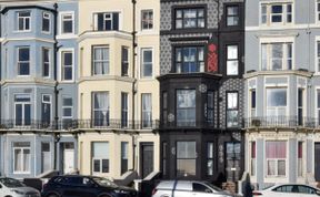 Photo of in St Leonards-on-Sea (52620)