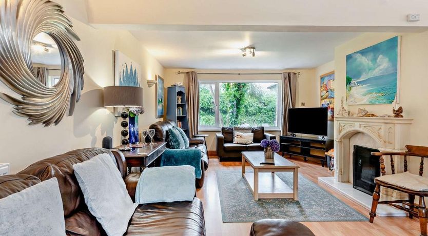 Photo of 5 Bed in Penally