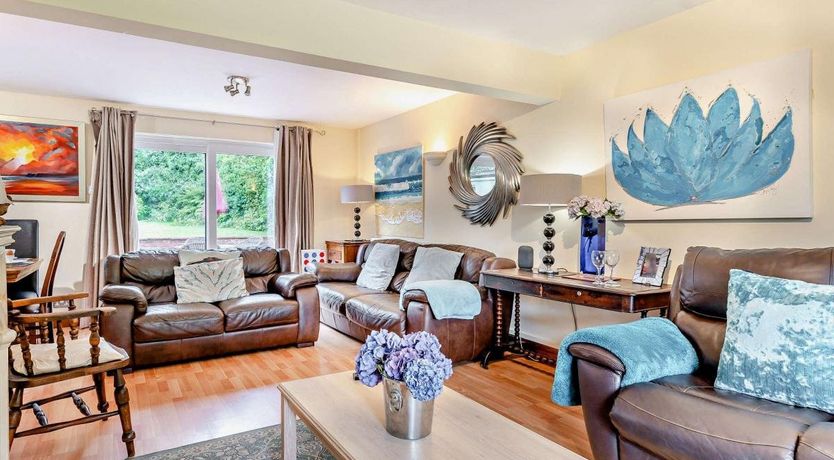 Photo of 5 Bed in Penally