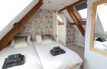 Avalon Holiday Cottage