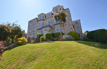 Marys Corner Holiday Cottage