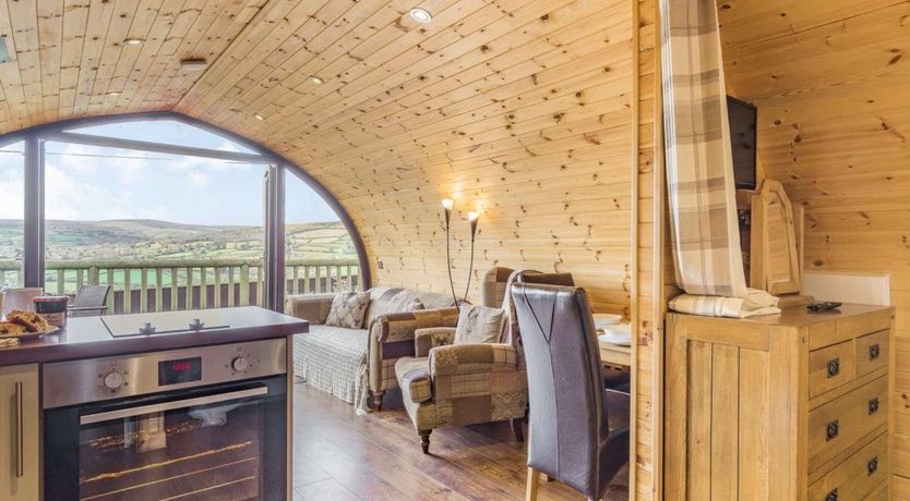 Photo of 1 Bed in South Brent