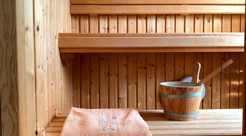 Photo of 414 Roundstone