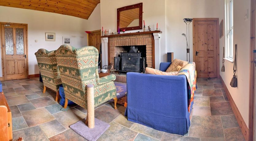 Photo of 414 Roundstone