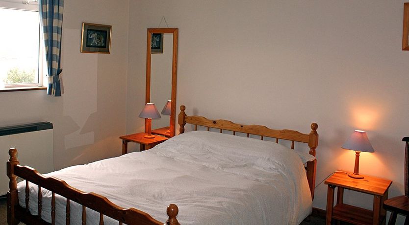 Photo of Letterfrack 106 Pier View