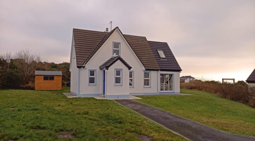 Photo of M030 Tigh Tharlaigh 3 Clew Bay