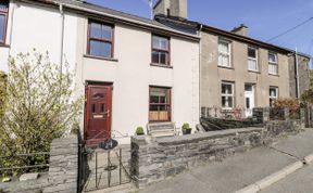 Photo of Miners Cottage