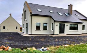 Photo of M033 Achill Gatehouse By The Greenway