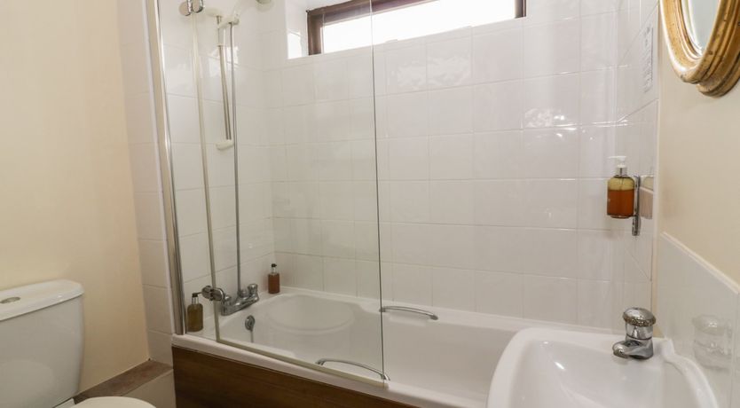 Photo of The Lodge off High Street