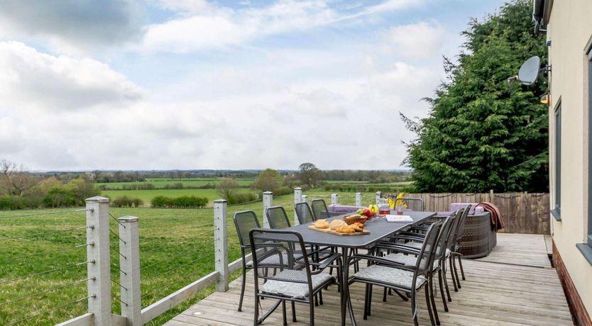 Photo of 5 Bed in Wetherby