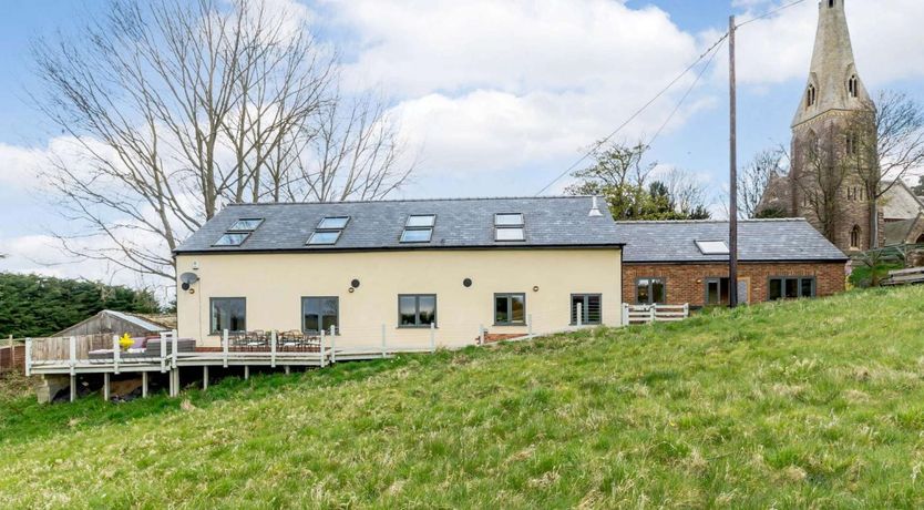 Photo of 5 Bed in Wetherby