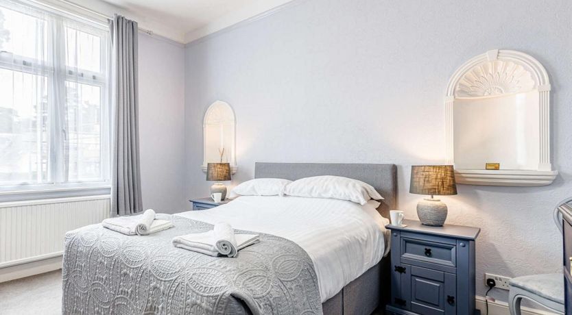 Photo of 4 Bed in Sidmouth