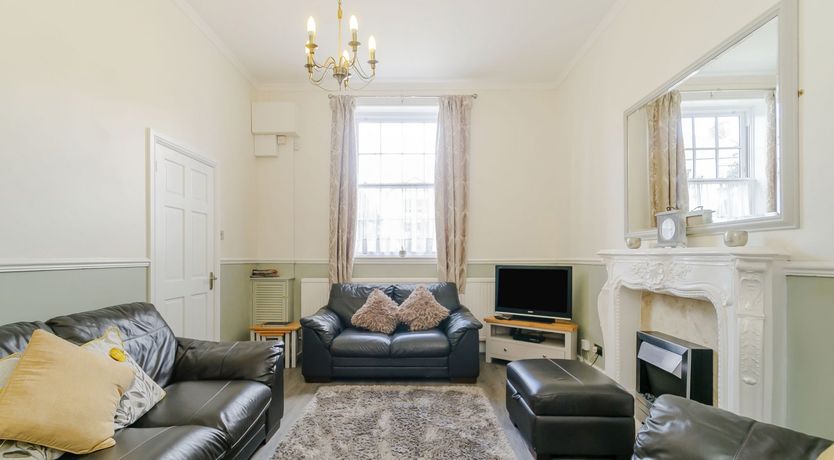 Photo of Roseberry House