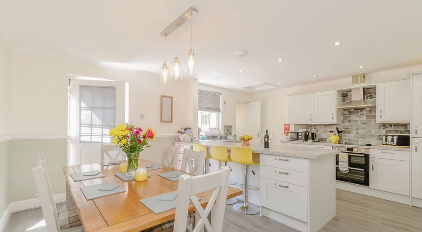 Photo of Roseberry House