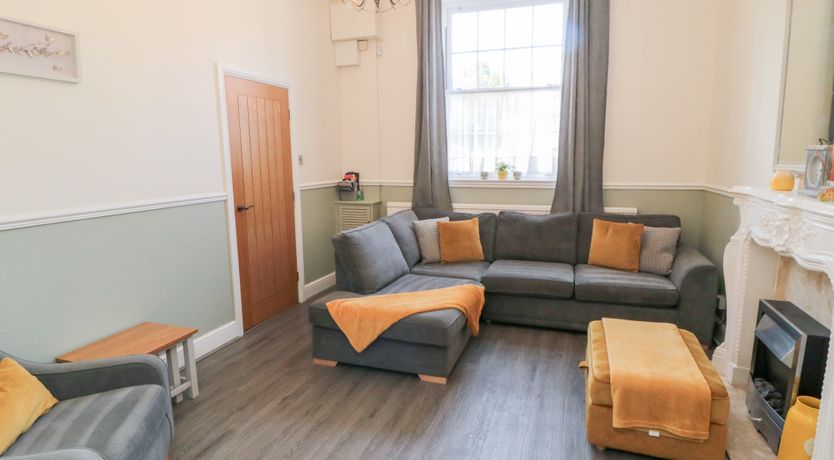 Photo of Roseberry House