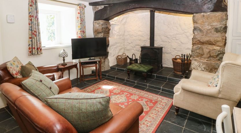 Photo of Y Bwthyn Ty Du